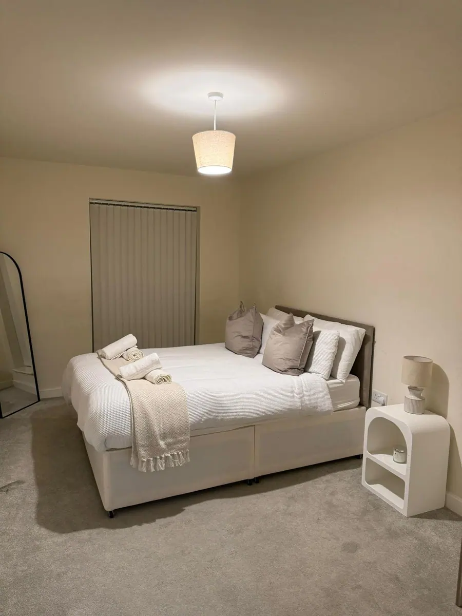 Principal bedroom