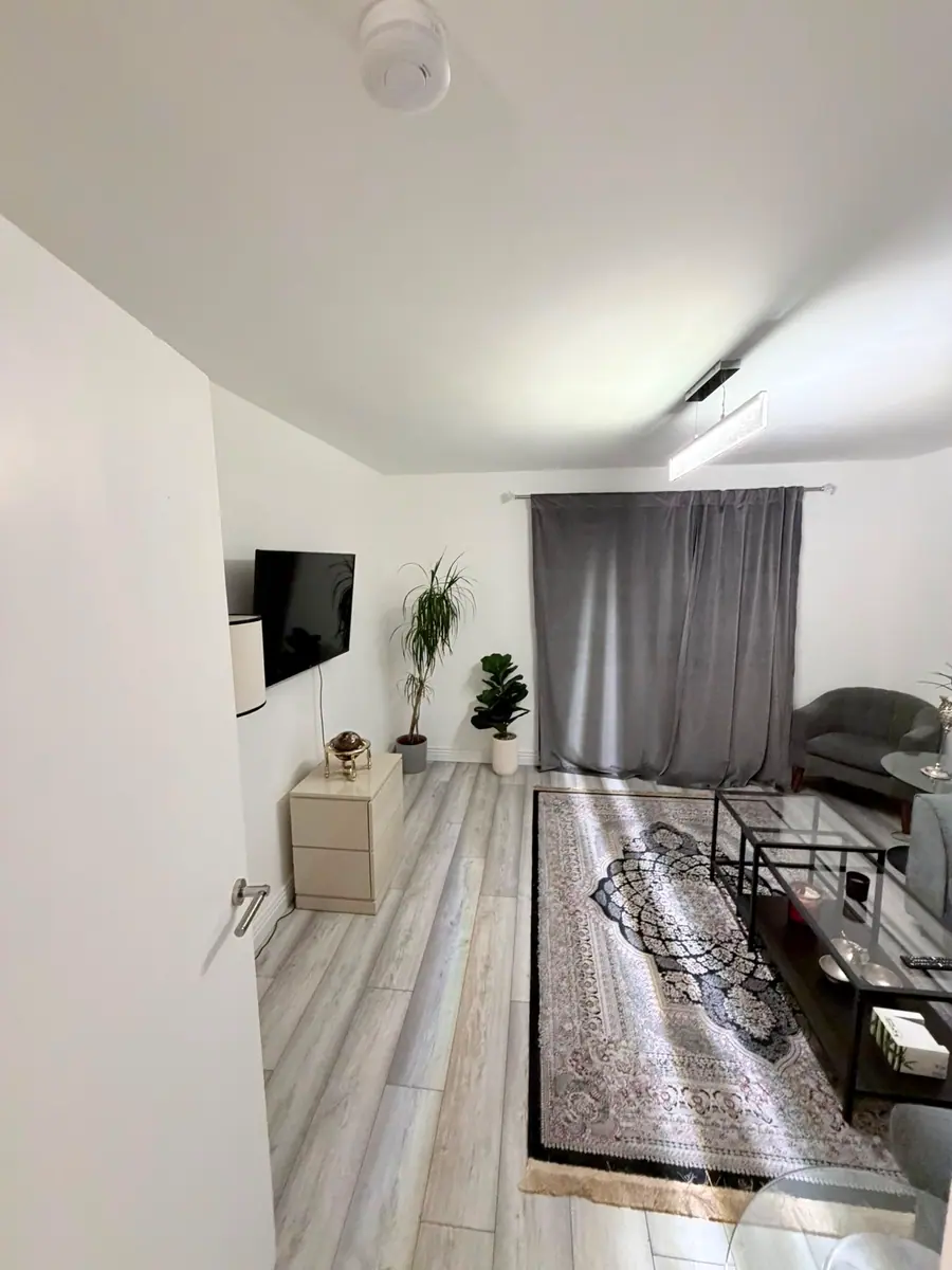 Sitting room, from the hall